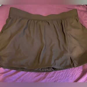 Black swim skirt - size large